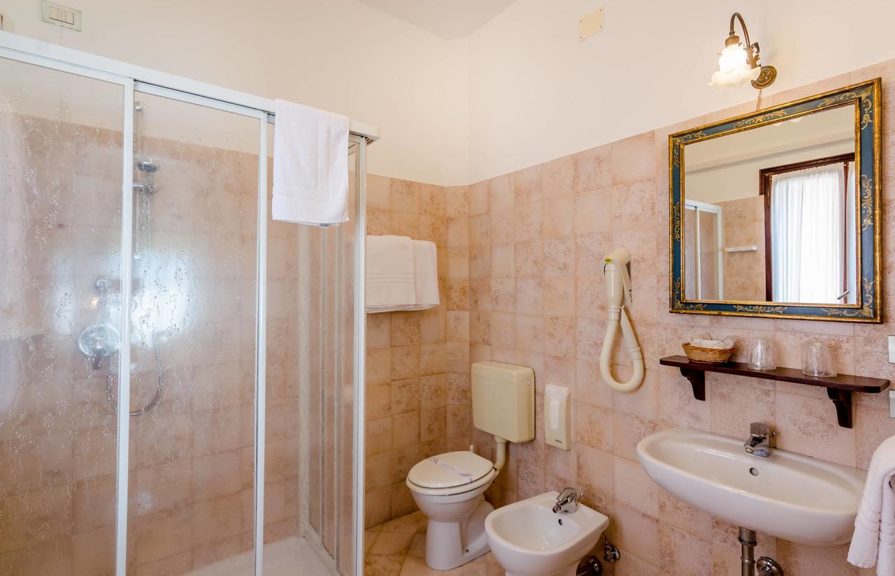 Casa Rezzonico Bed & Breakfast Венеция Екстериор снимка