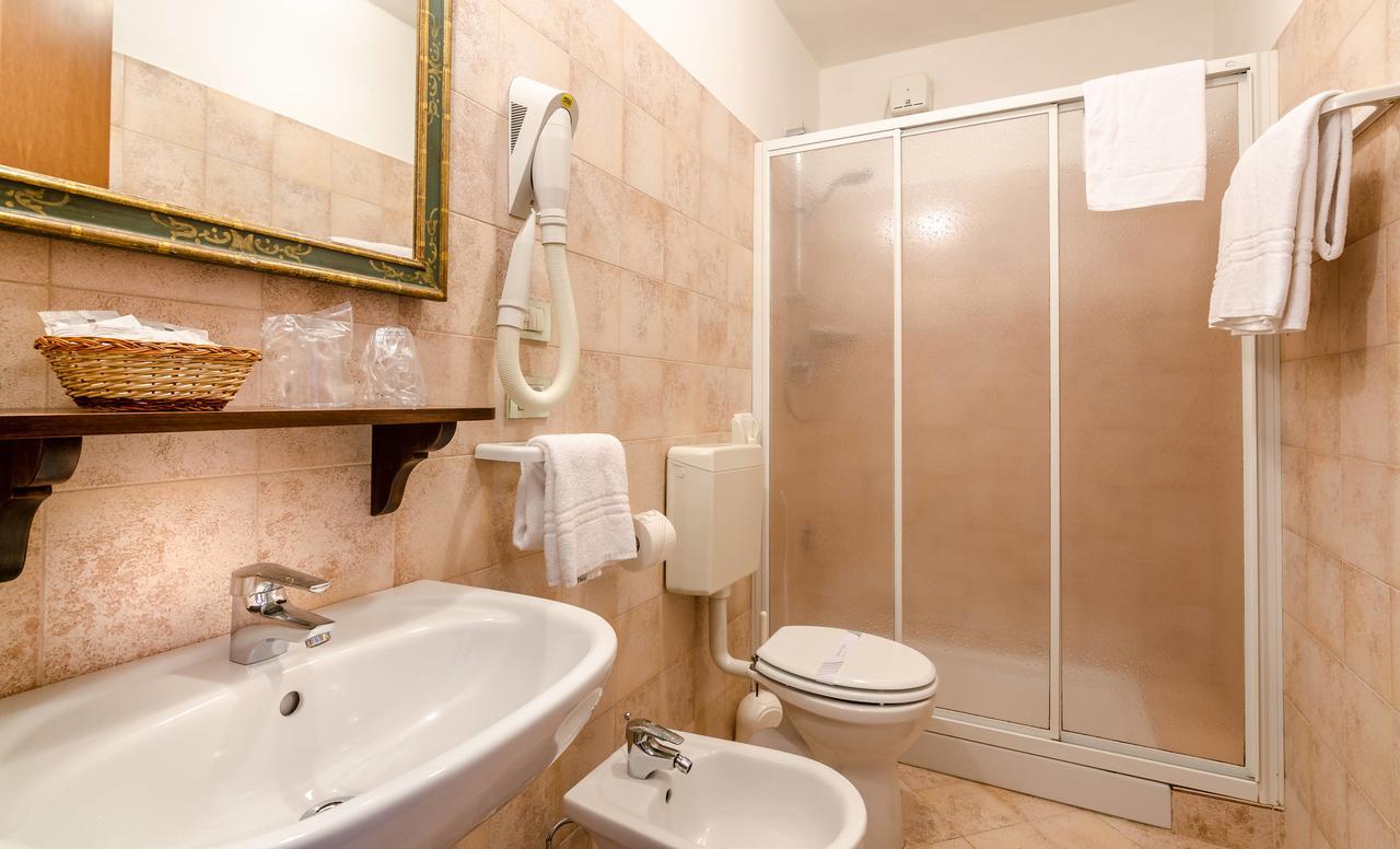 Casa Rezzonico Bed & Breakfast Венеция Екстериор снимка