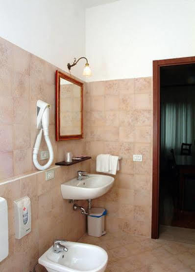 Casa Rezzonico Bed & Breakfast Венеция Екстериор снимка